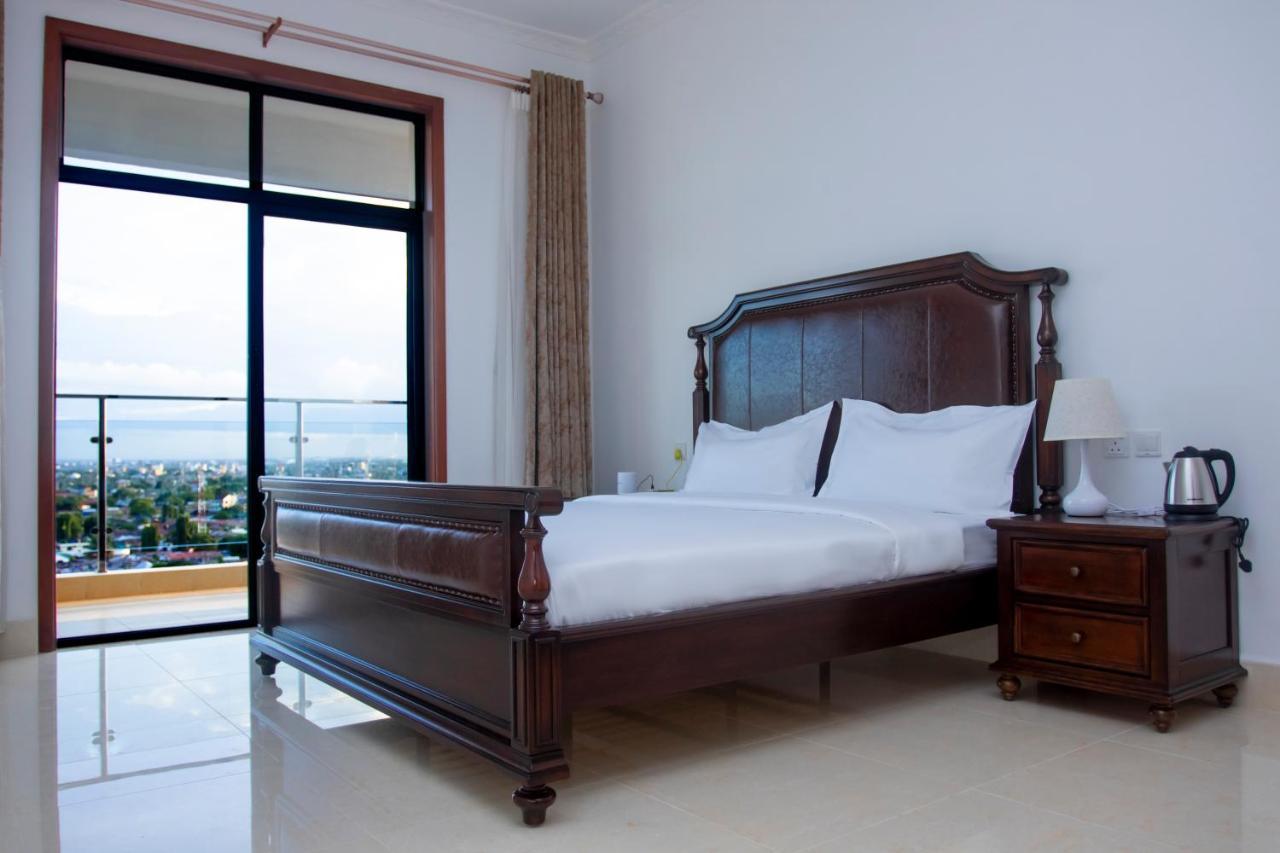 דאר א-סאלאם Lark Hotel מראה חיצוני תמונה